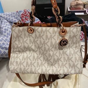 White Michael Kors purse